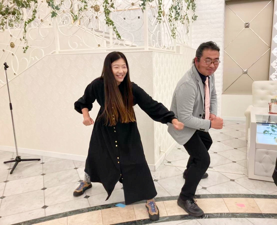 2人のスタッフさんの笑顔